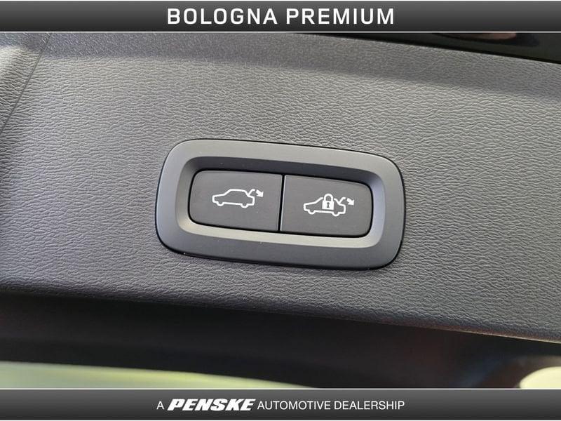 Volvo XC40 XC40 B3 automatico Core