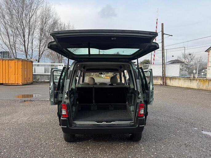 Peugeot Ranch 1.6 HDi 5p. Totem