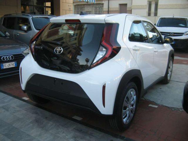 TOYOTA Aygo X 1.0 VVTI -72 CV 5 P ACTIVE