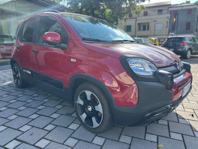 FIAT Panda 1.0 FireFly S&S Hybrid Pandina Cross