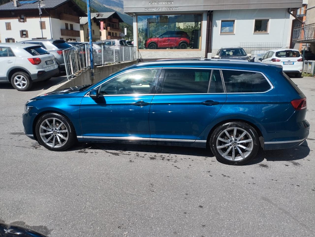Volkswagen Passat Variant 2.0 TDI SCR 200 CV 4MOTION DSG Executive