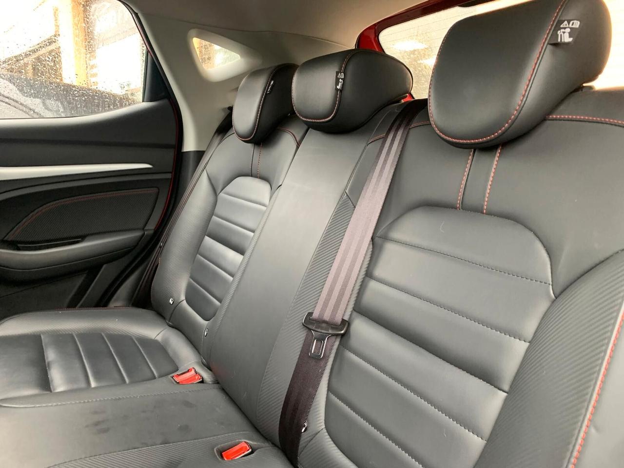 MG ZS 1.5 Luxury Garanz. Unicop. Neop. Full