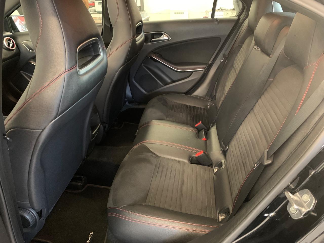 Mercedes-benz A 180 d Automatic Premium AMG Line