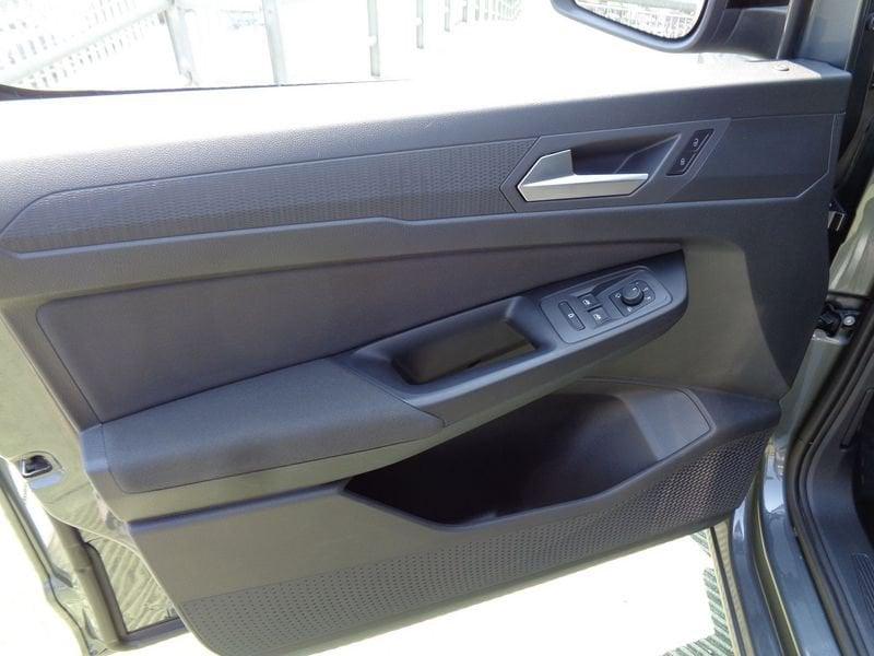 Ford Tourneo Connect 1.5 EcoBoost 114 CV Titanium