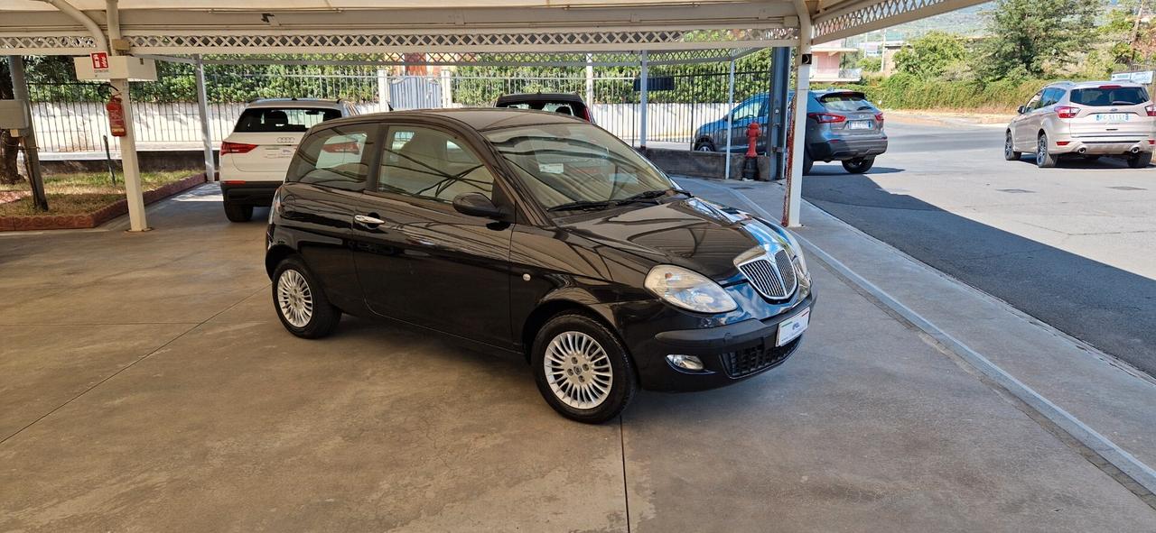 Lancia Ypsilon 1.3 Mjt 70cv