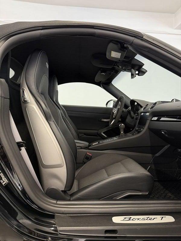 Porsche 718 Boxster 2.0 T