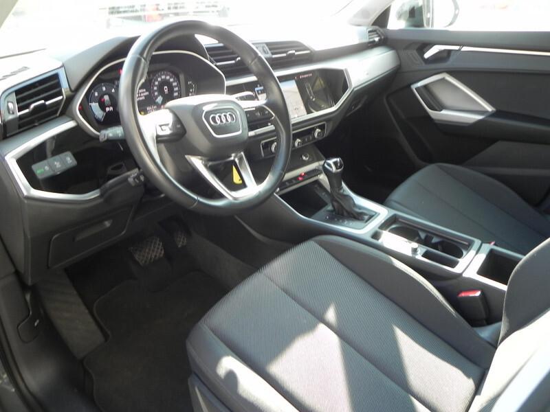 Audi Q3 35 TDI S tronic Business Advanced