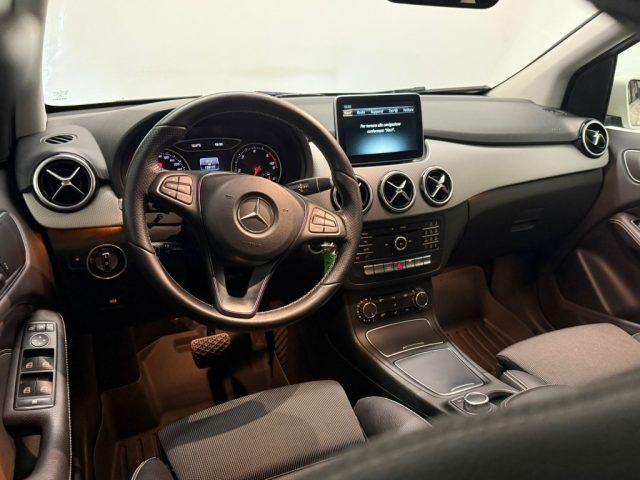MERCEDES-BENZ B 200 d Automatic Sport