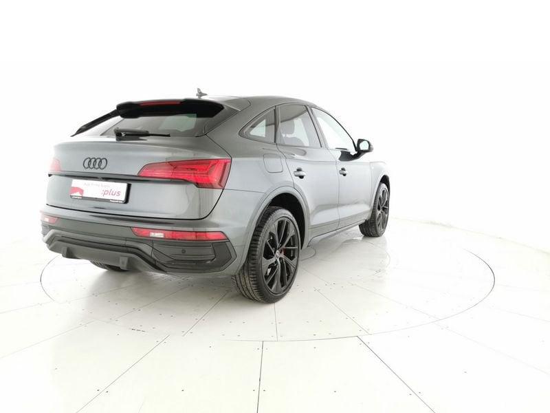 Audi Q5 Sportback 40 2.0 tdi mhev 12V Identity Black quattro s-tronic
