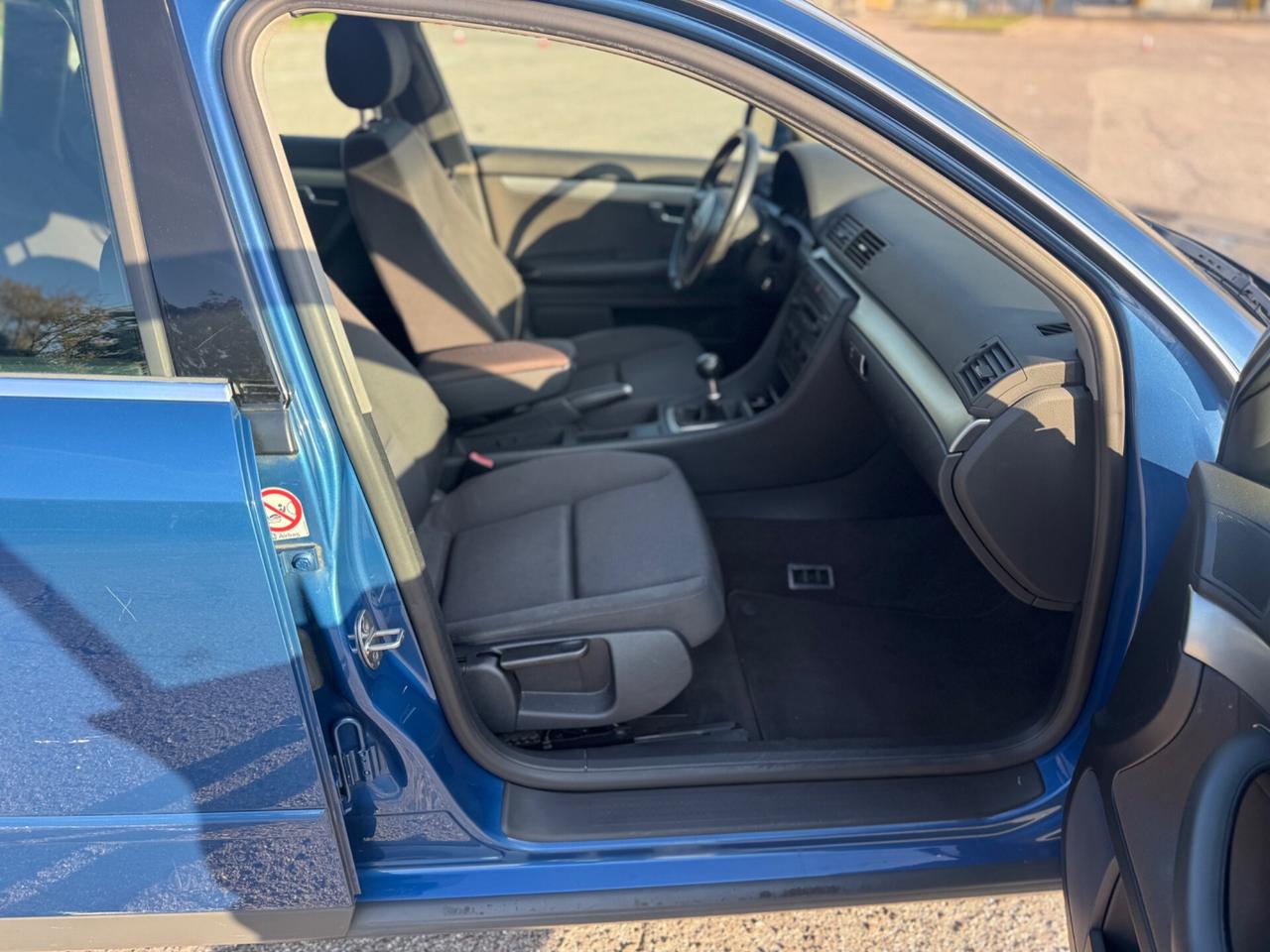 Audi A4 2.0 16V FSI cat Avant