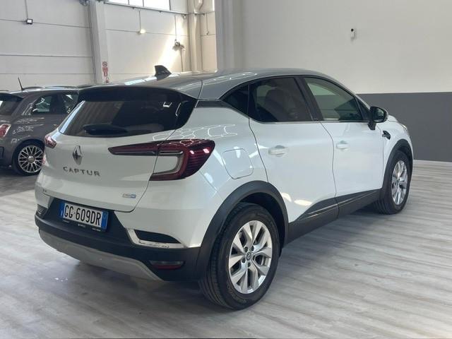 Renault Captur Plug-in Hybrid E-Tech 160 CV Intens
