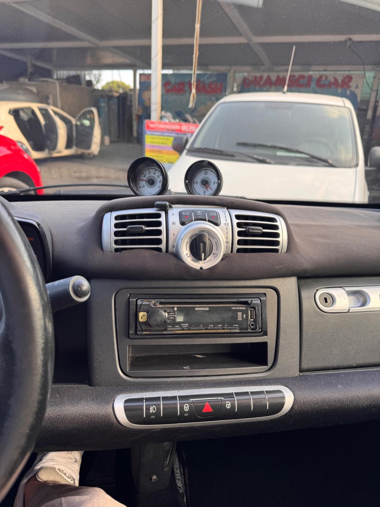 Smart ForTwo 1000 52 kW MHD coupé passion