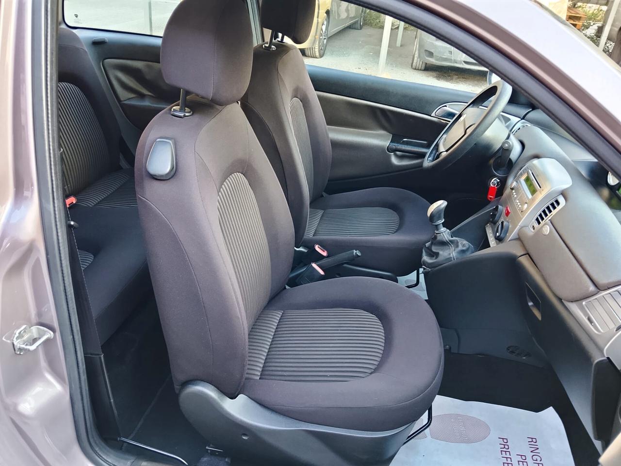 Lancia Ypsilon 1.2 Oro PARI AL NUOVO LEGGI