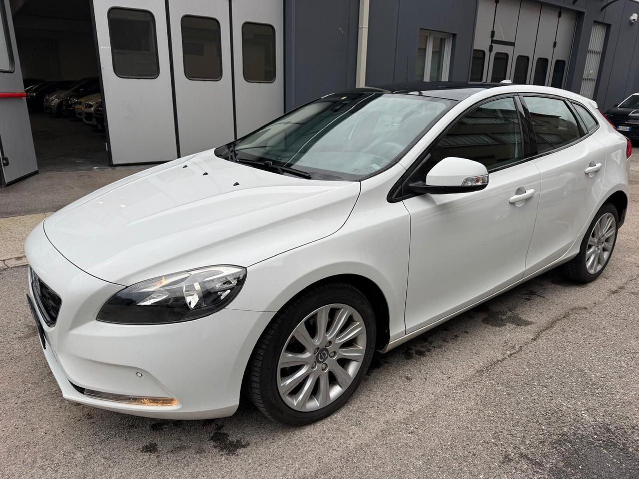 Volvo V40 D2 Business*EURO6