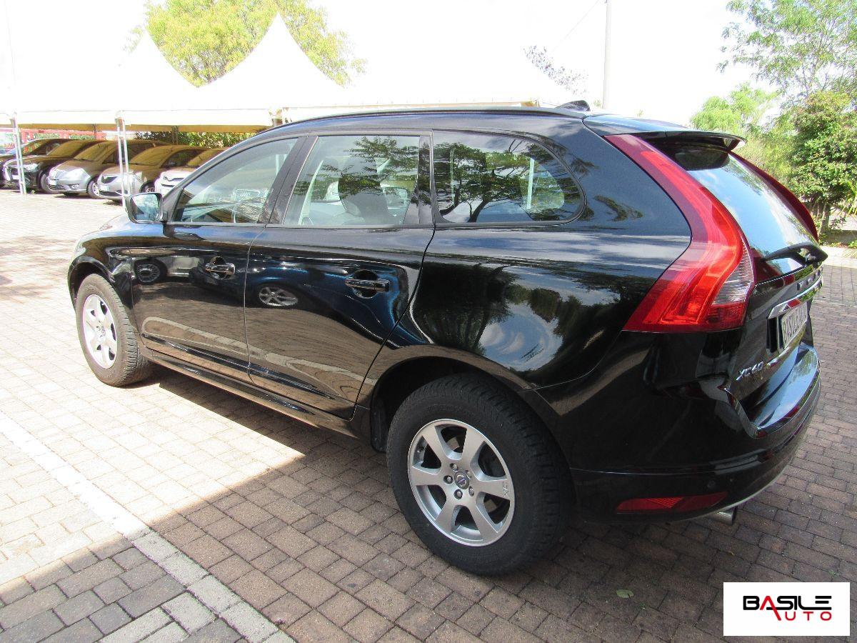 VOLVO - XC60 - D3 R-design Momentum