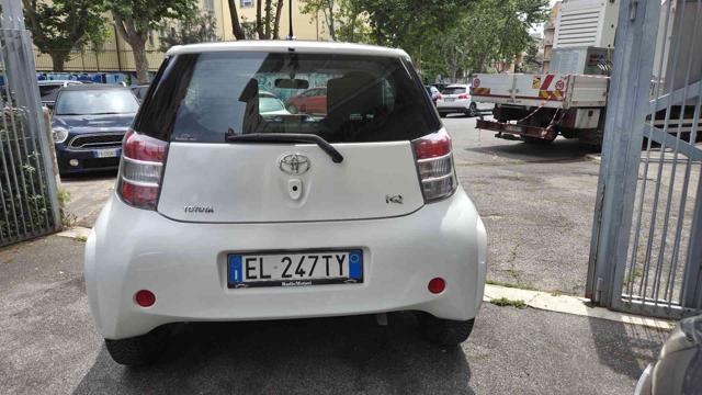 TOYOTA iQ 1.0 CVT Trend