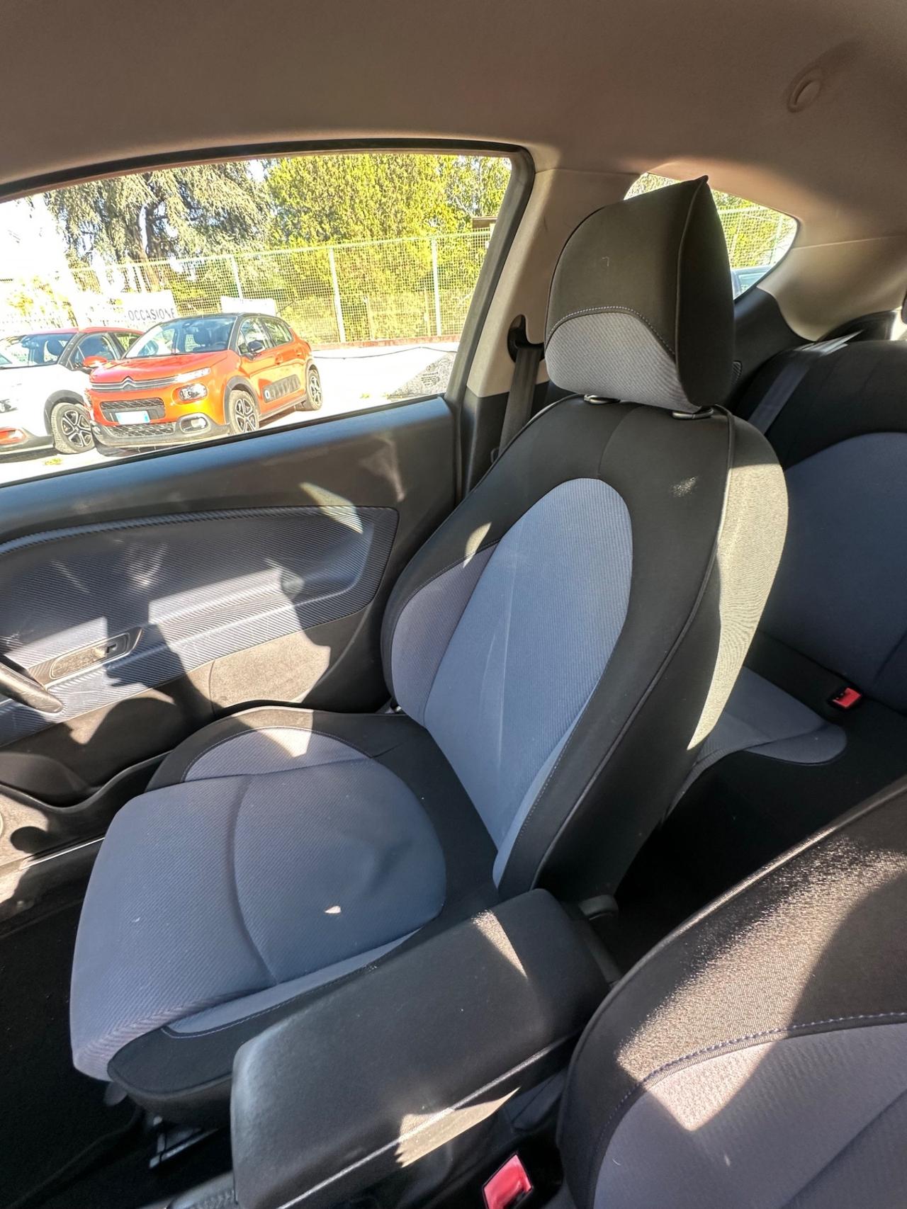 Alfa Romeo MiTo 1.6 JTDm 16V Distinctive Sport Pack
