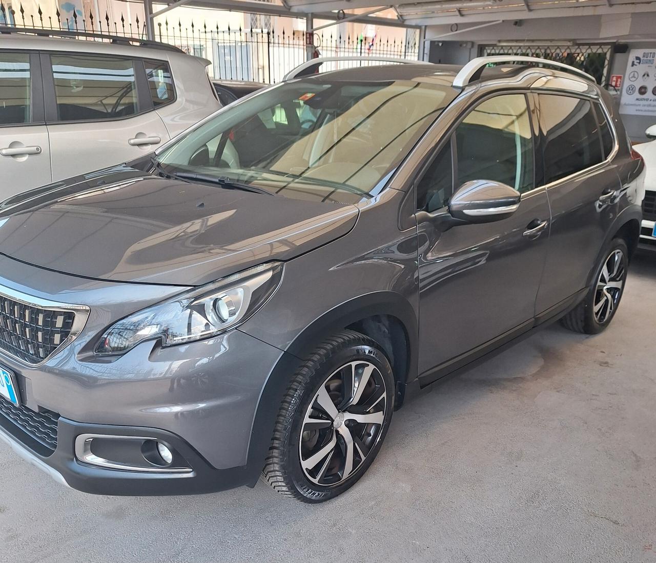 Peugeot 2008 BlueHDi 100 Allure