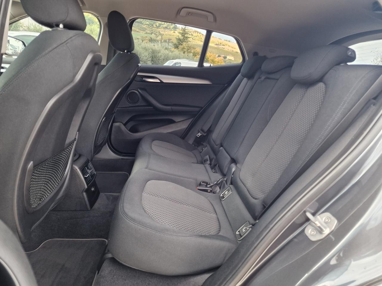Bmw X2 sDrive18d Advantage auto