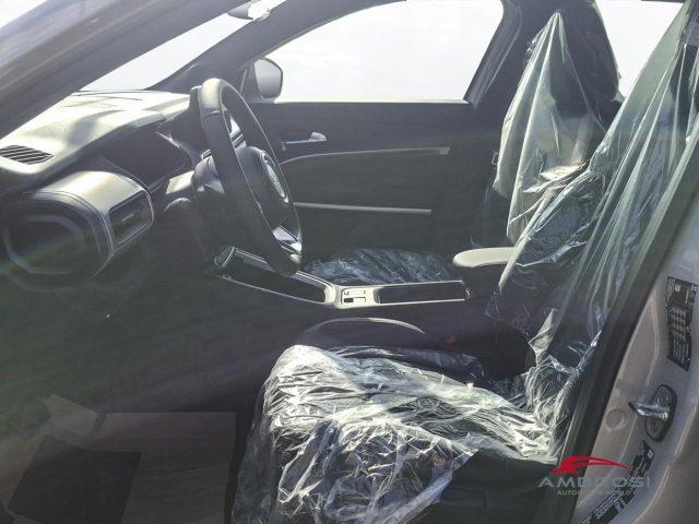 JEEP Avenger E-Hybrid Summit