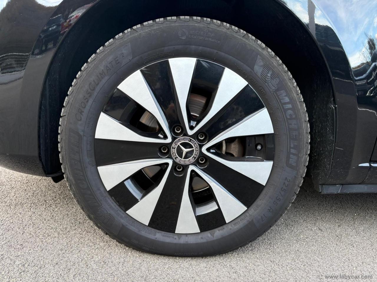 MERCEDES-BENZ V 220 d Automatic Sport Extralong