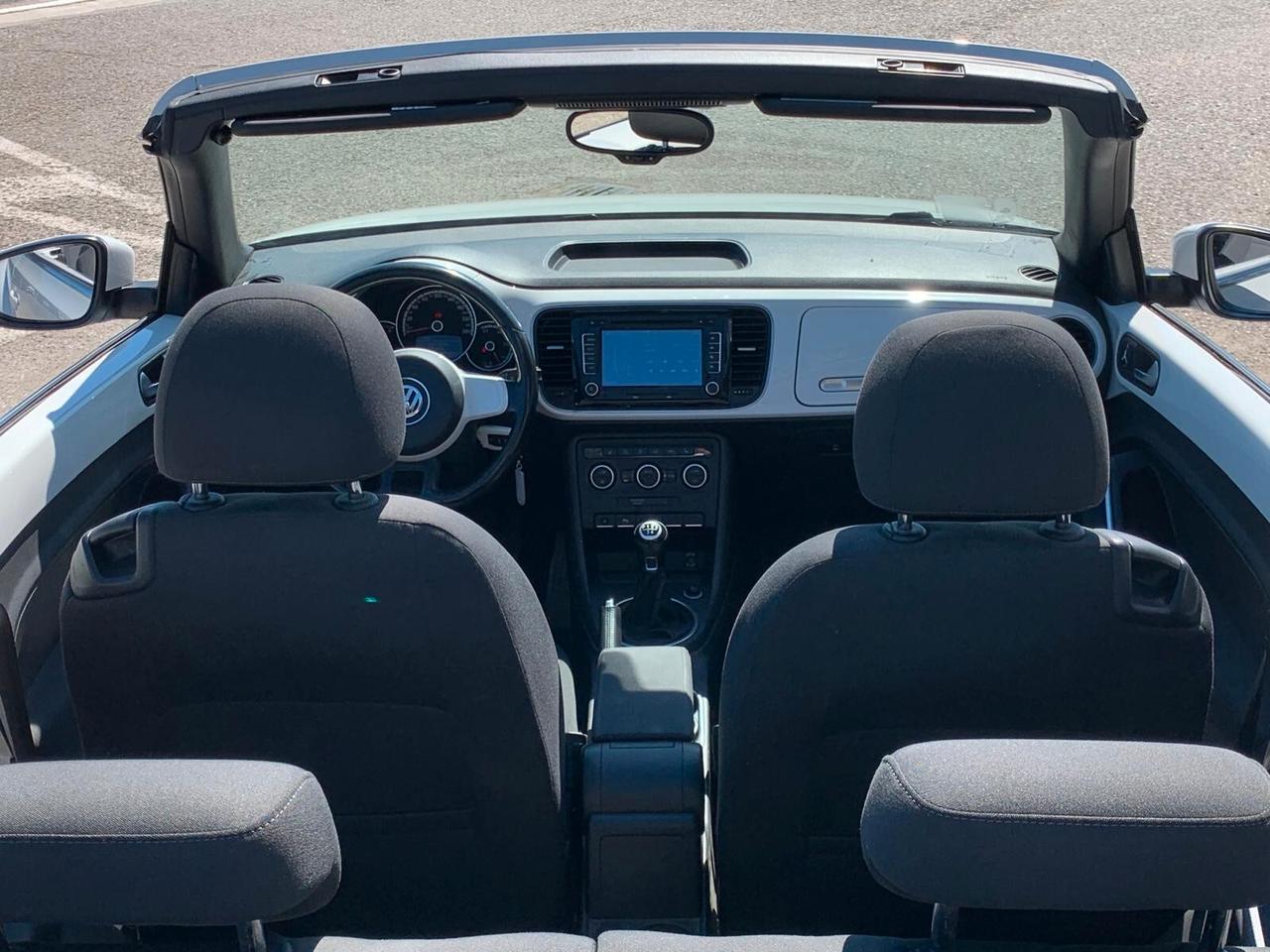 Volkswagen Maggiolino Cabrio 1.6 TDI Design