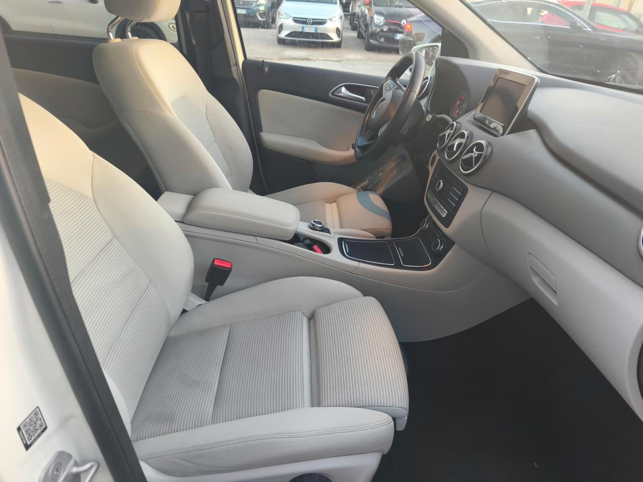 Mercedes-benz B 200 d Automatic Sport