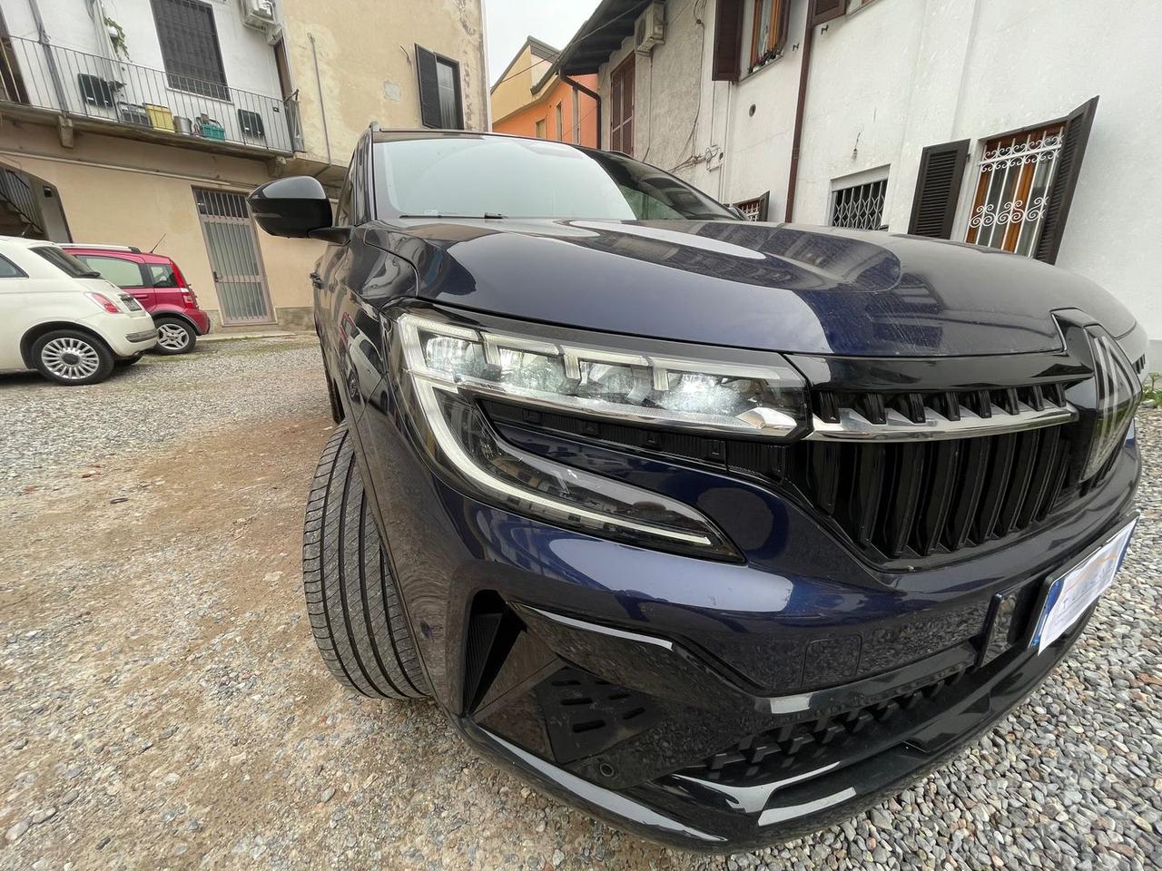 Renault Espace Iconic e-tech Phev 200