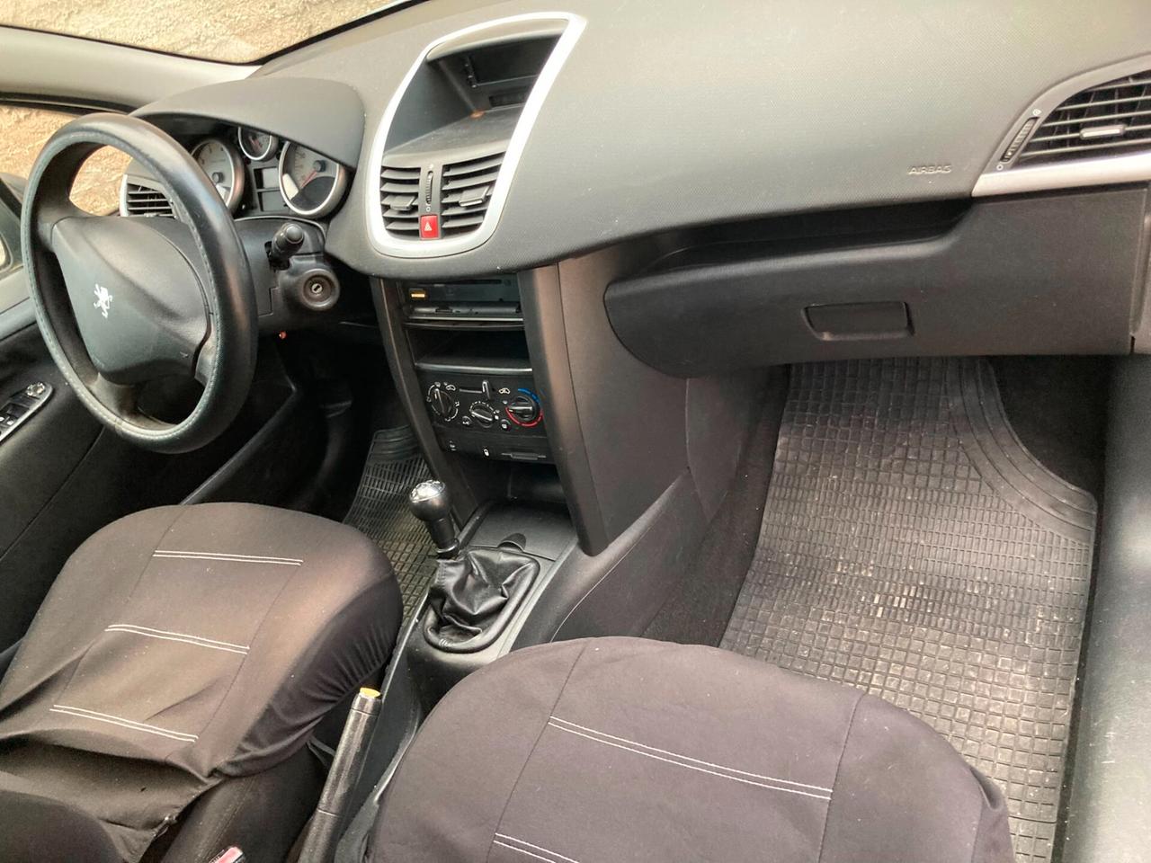 Peugeot 207 1.4 75CV 5 porte GPL