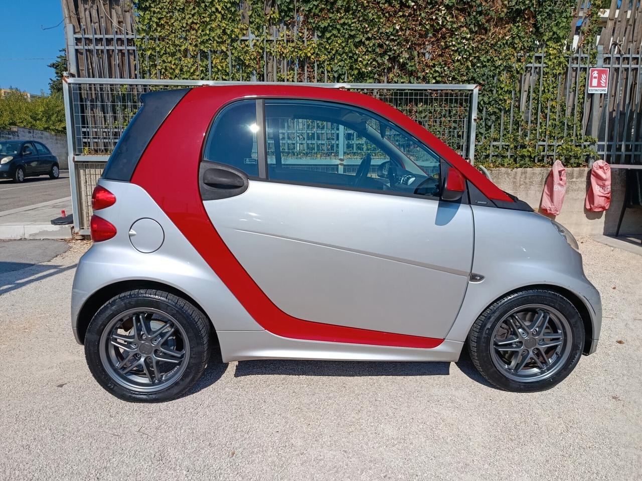 Smart ForTwo 1000 52 kW MHD coupé passion