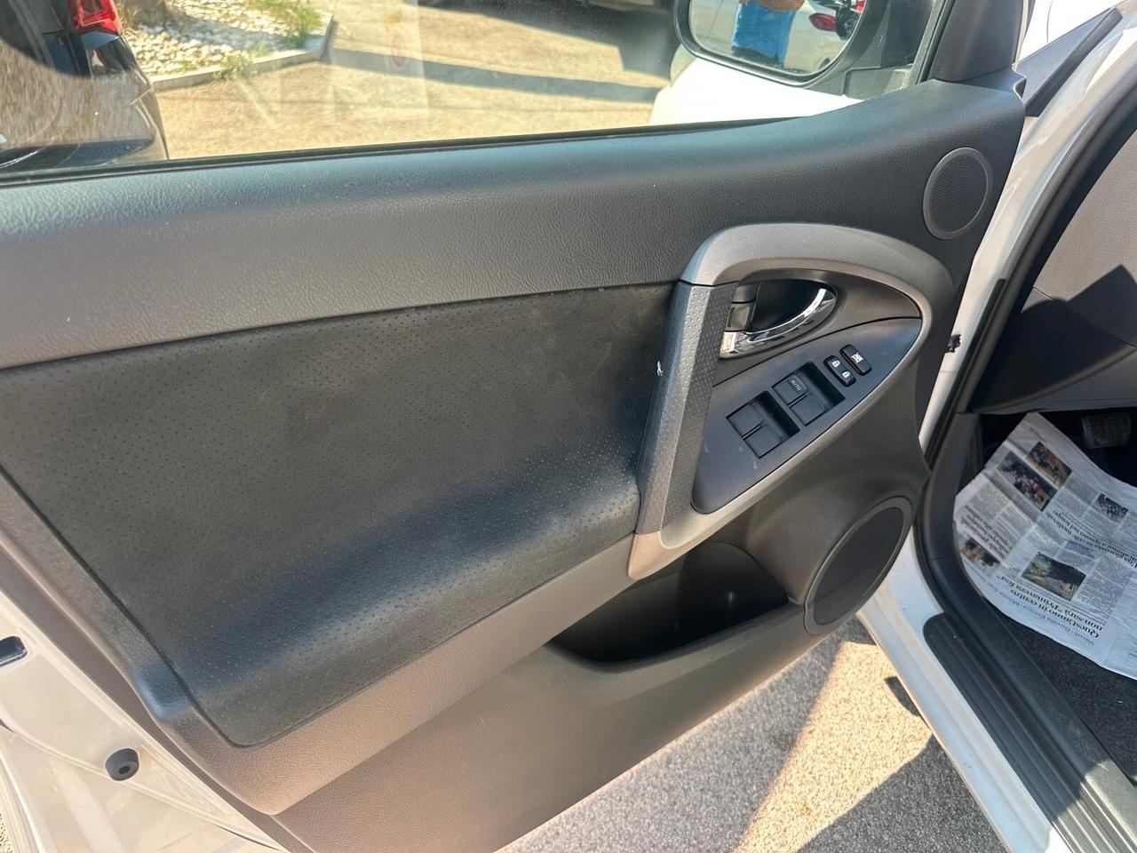 Toyota RAV4 Crossover 2.2 D-Cat F1 A/T 150 CV Executive