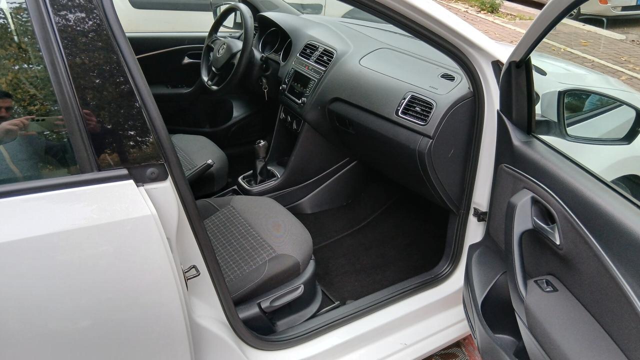 Volkswagen POLO 1.4 TDI 5p. HIGHLINE BLUE MOTION Technology