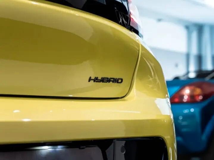 Peugeot 208 Hybrid 145 e-DCS6 Allure