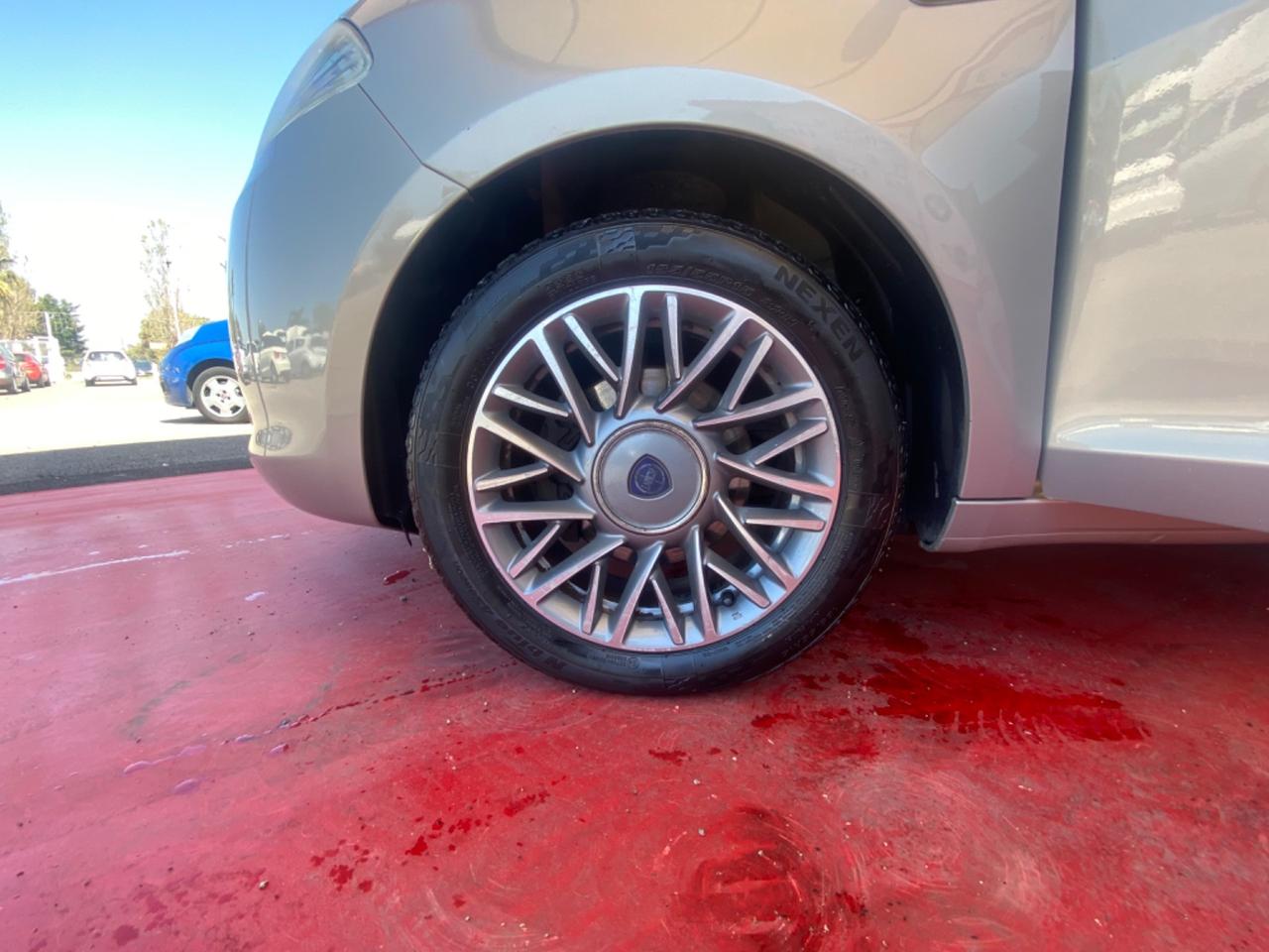 Lancia Ypsilon 1.3 MJT 16V 95 CV 5 porte S&S Platinum