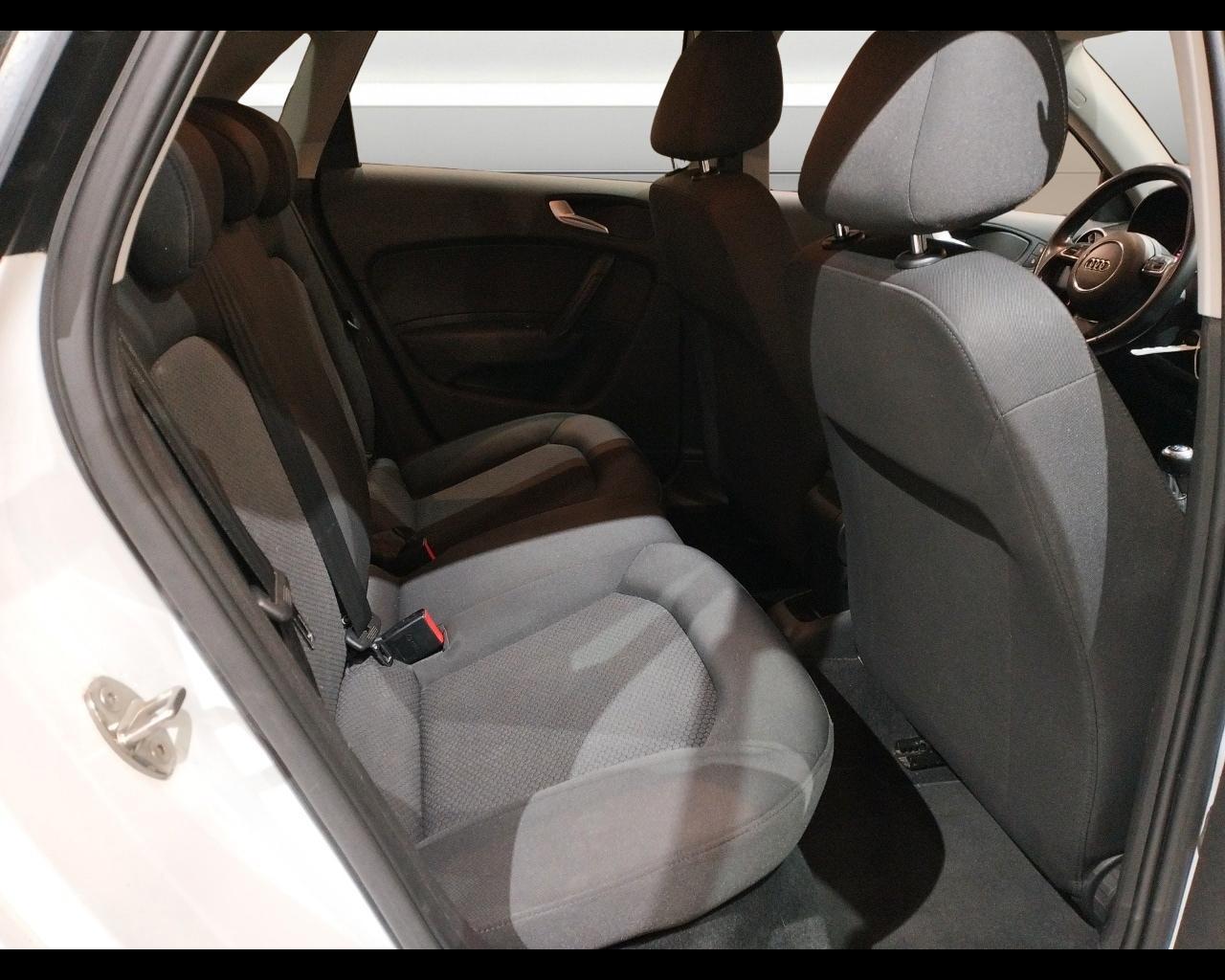 AUDI A1/S1 A1 SPB 1.6 TDI 116 CV Admired