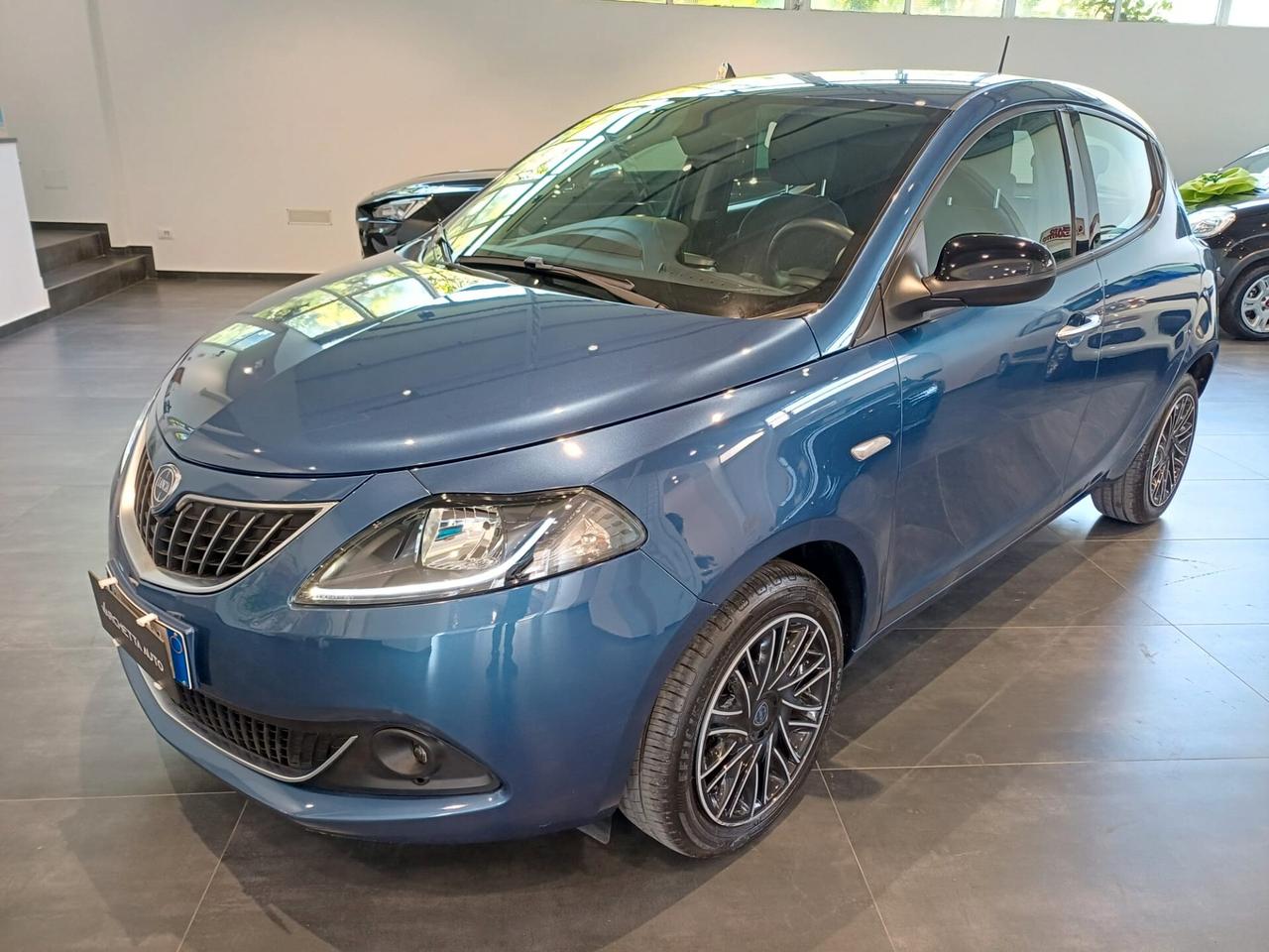 Lancia Ypsilon 1.0 FireFly 5 porte S&S Hybrid Gold