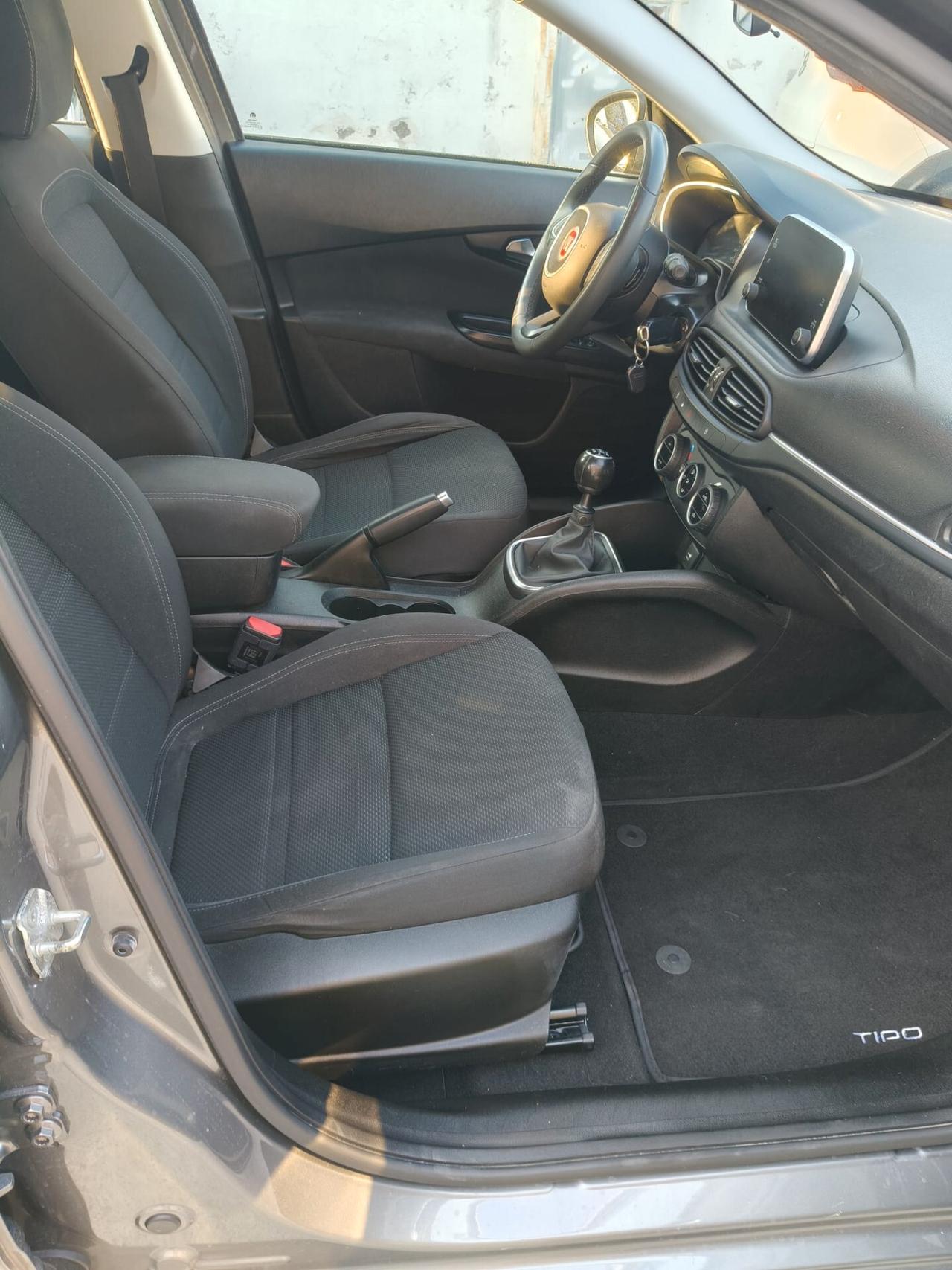 Fiat Tipo 1.6 Mjt S&S SW Lounge