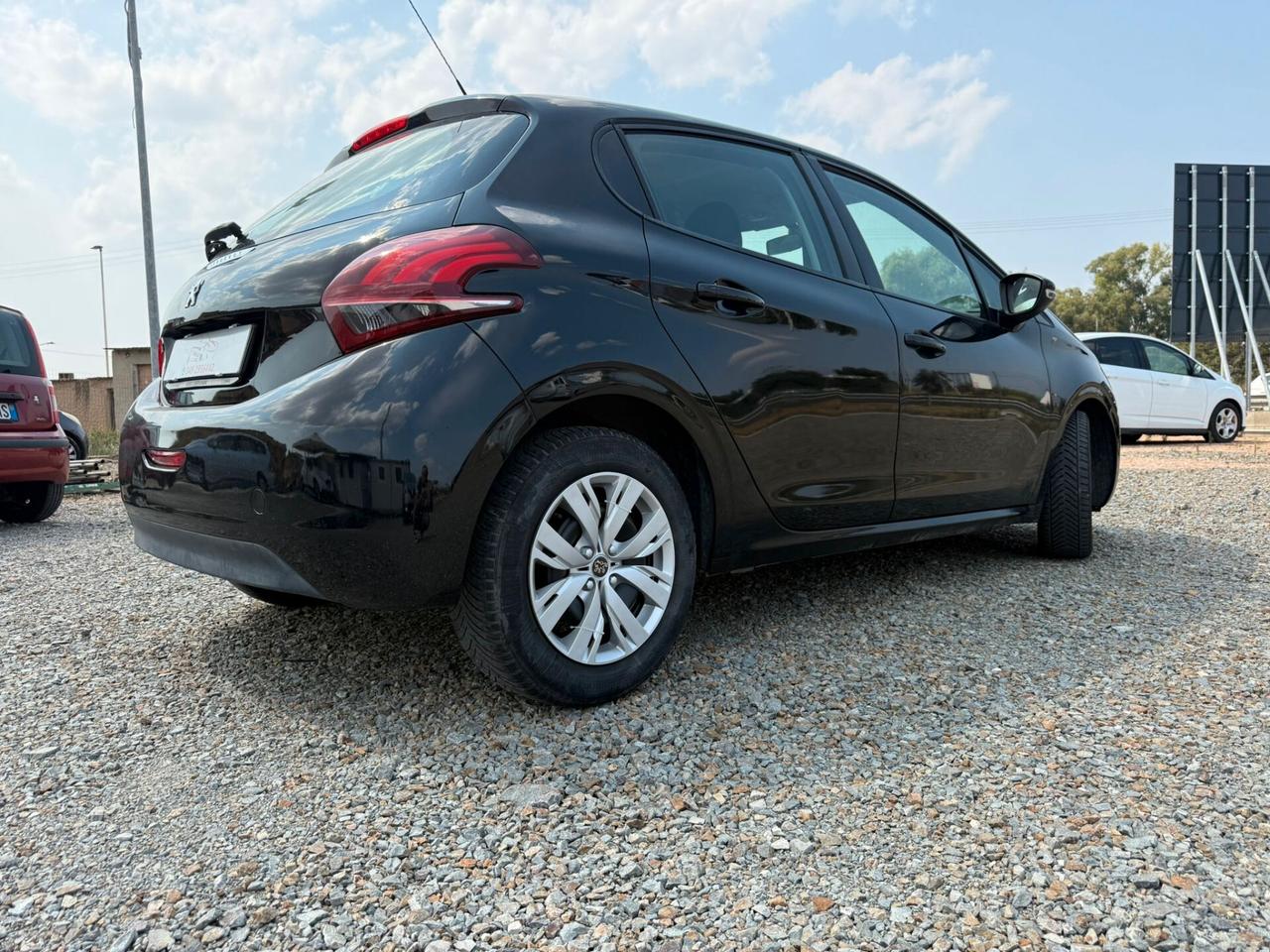 Peugeot 208 BlueHDi 75 5 porte Active