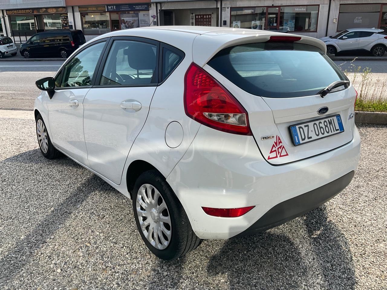 Ford Fiesta Fiesta+ 1.4 TDCi 68CV 5 porte