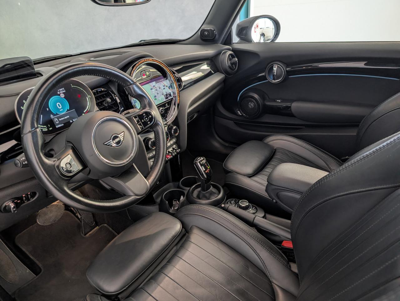 Mini Cooper Cabrio 1.5 Cooper Premium Plus