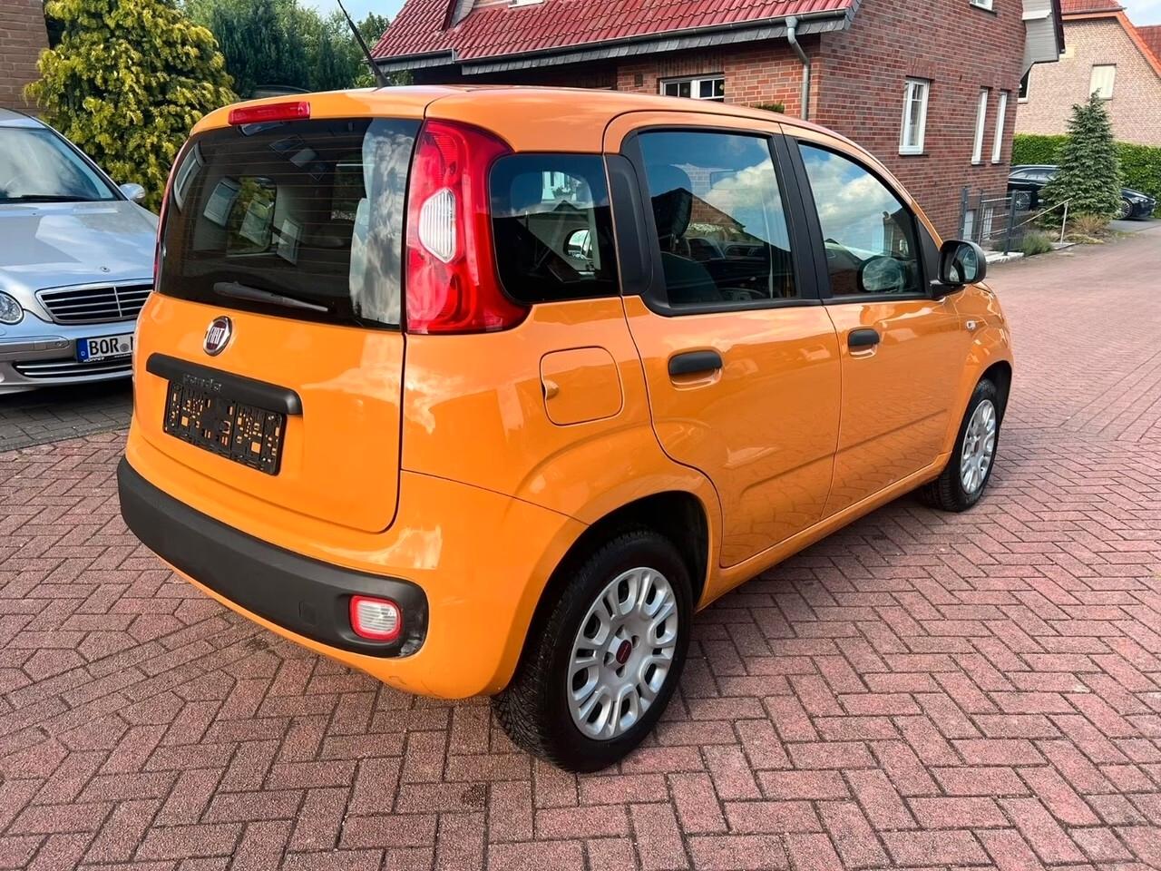 Fiat Panda 1.2 Lounge VARI COLORI