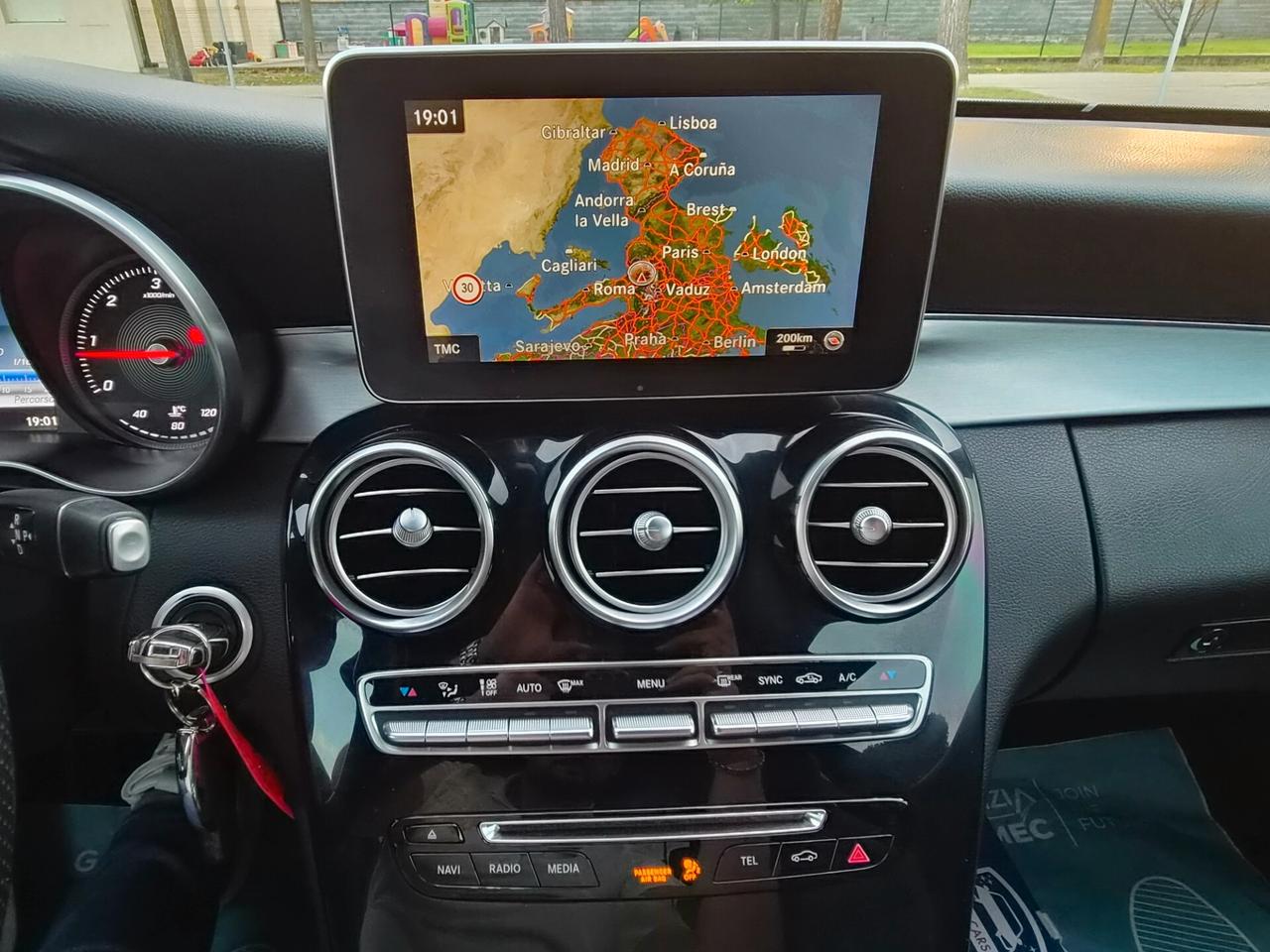 Mercedes-benz C 250d Coupe 80 mila km pak AMG