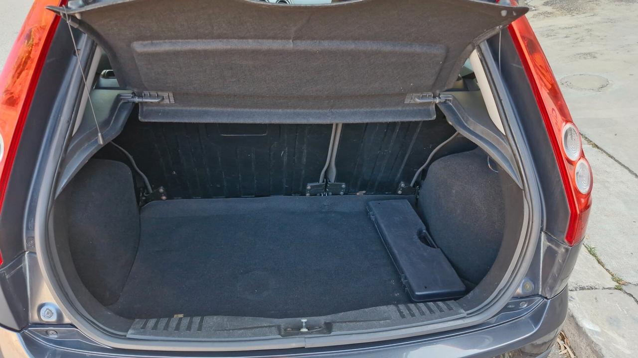 Ford Fiesta 1.4 TDCi 3p. Ghia