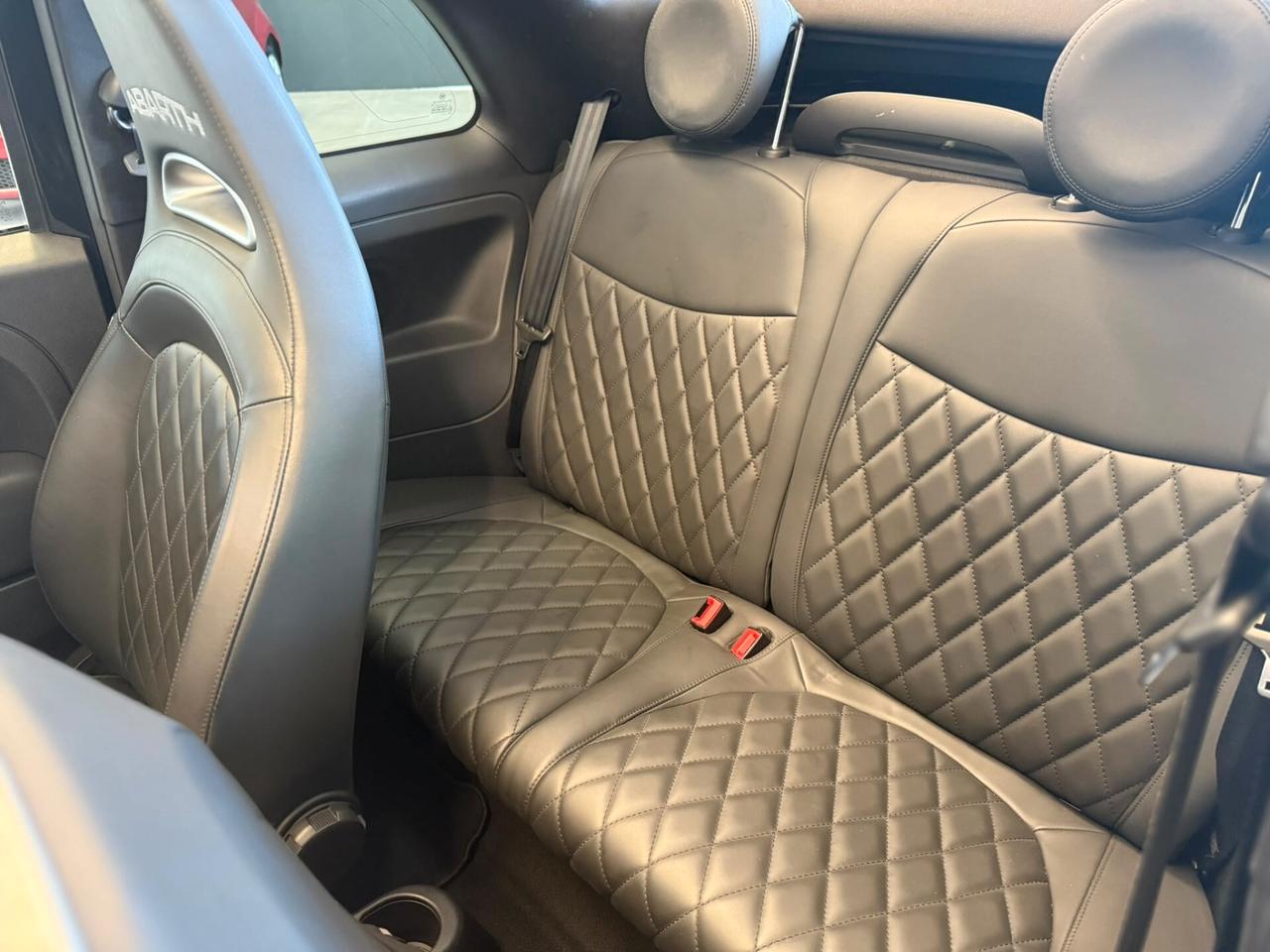 Abarth 595 C 1.4 Turbo T-Jet 165 CV