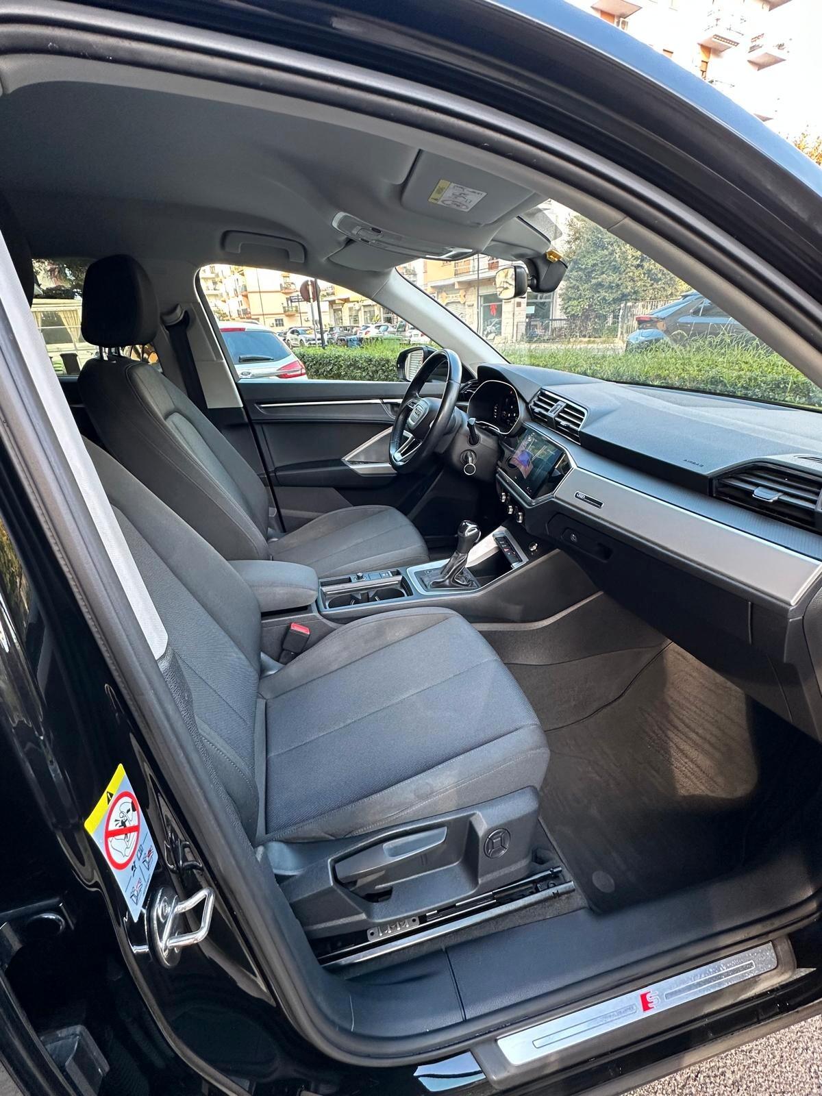 Audi Q3 35 TDI S tronic line edition