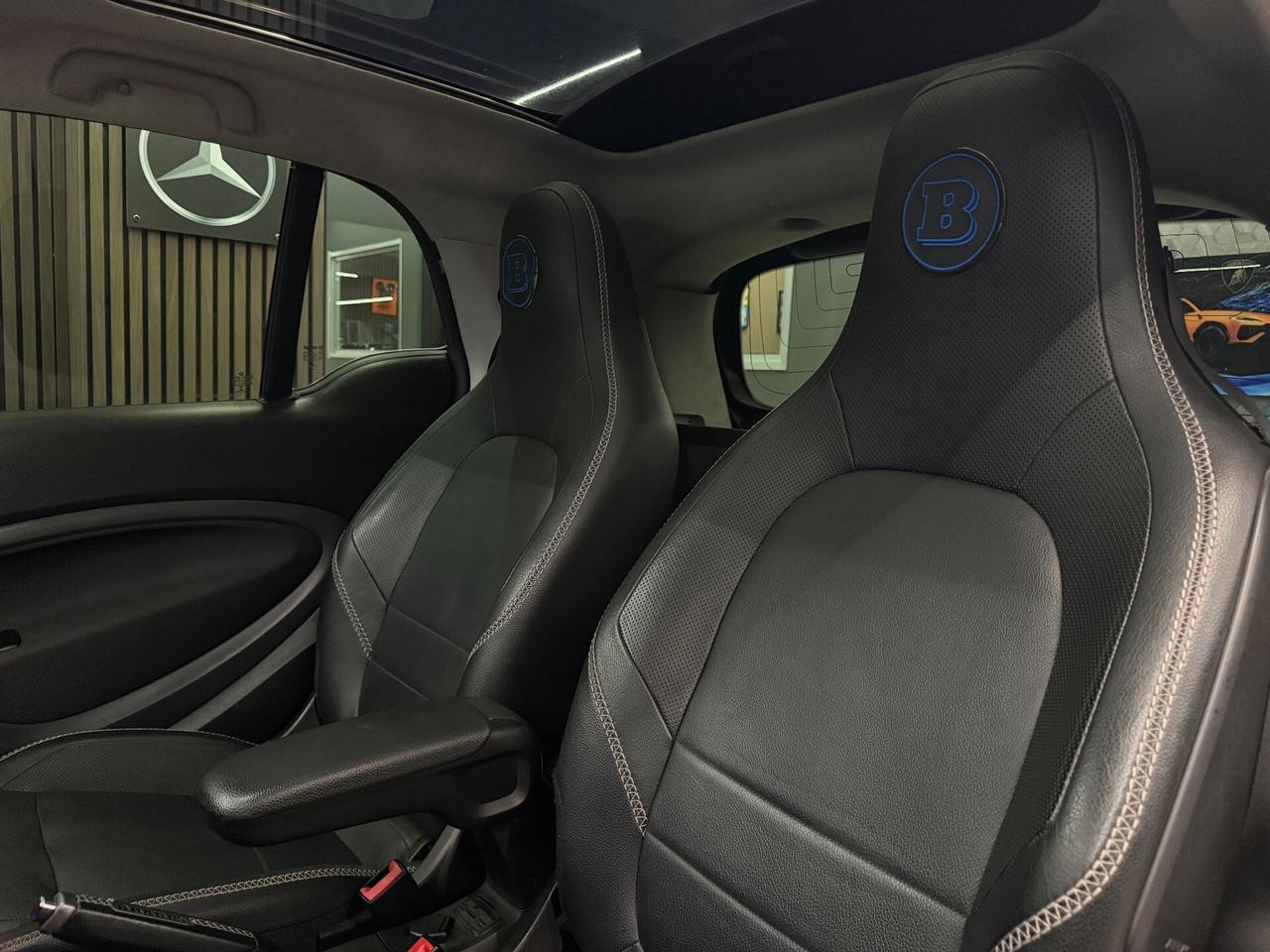 Smart ForTwo 70 1.0 twinamic BRABUS Style