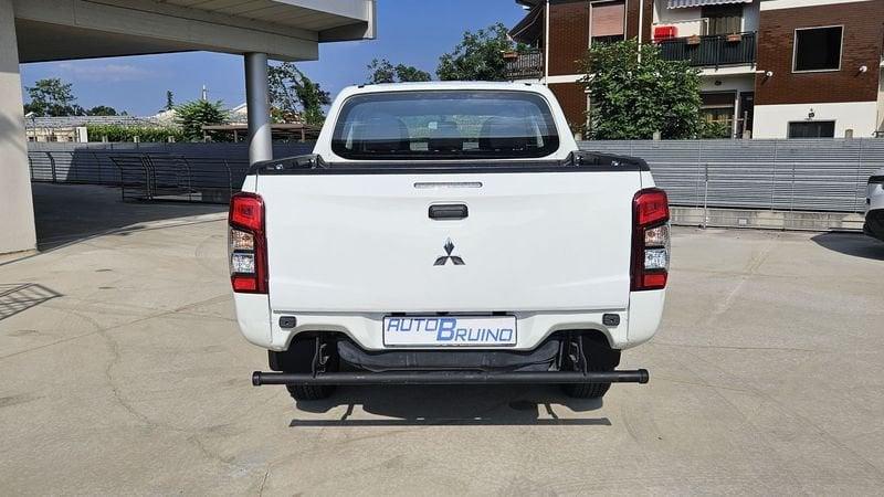 Mitsubishi L200 2.3 D Double Cab 4x4 Easy Select Invite Connect Fatturabile + iva detraibile autocarro 5 p