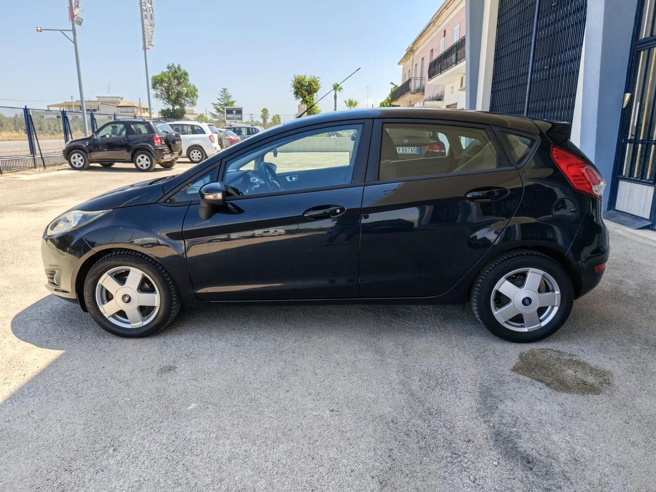 Ford Fiesta 1.5 TDCi 75CV 5 porte