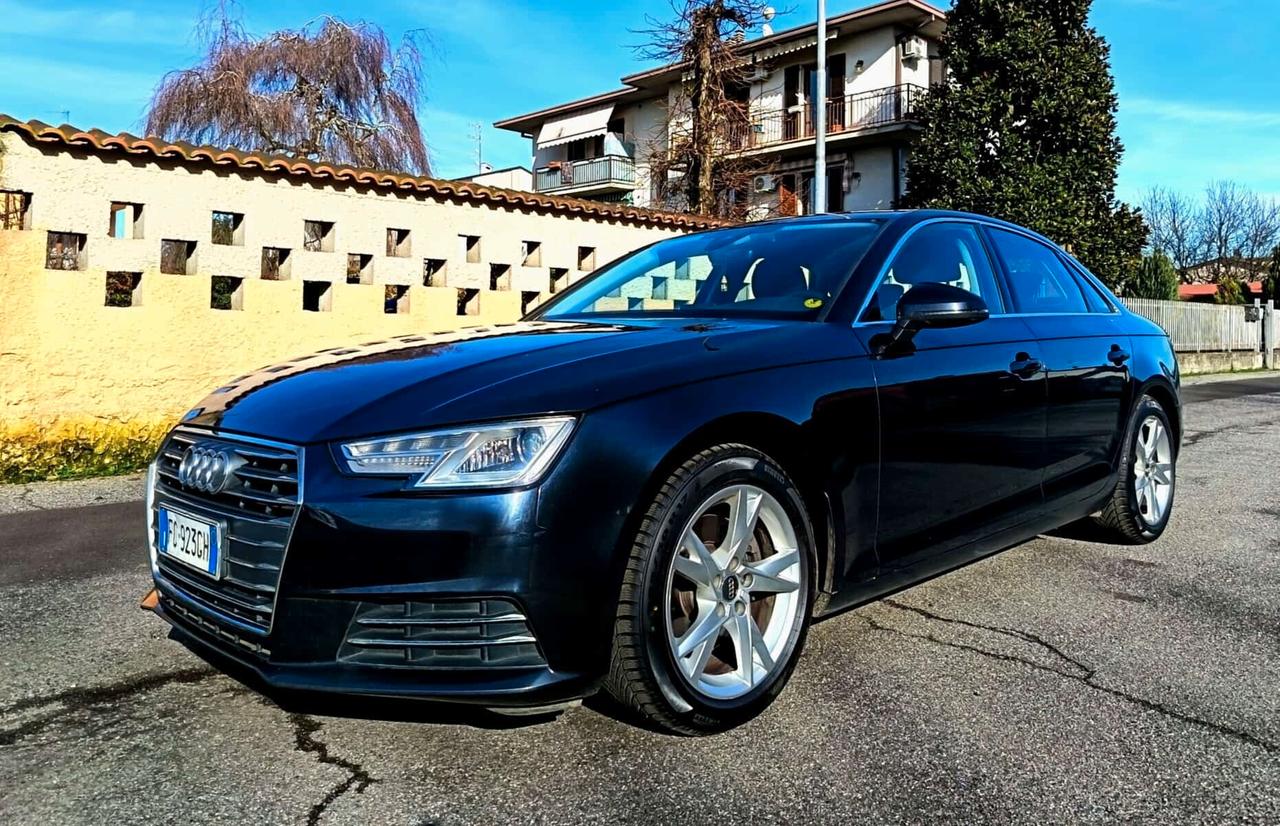 Audi A4 2.0 TDI ultra 136CV Business