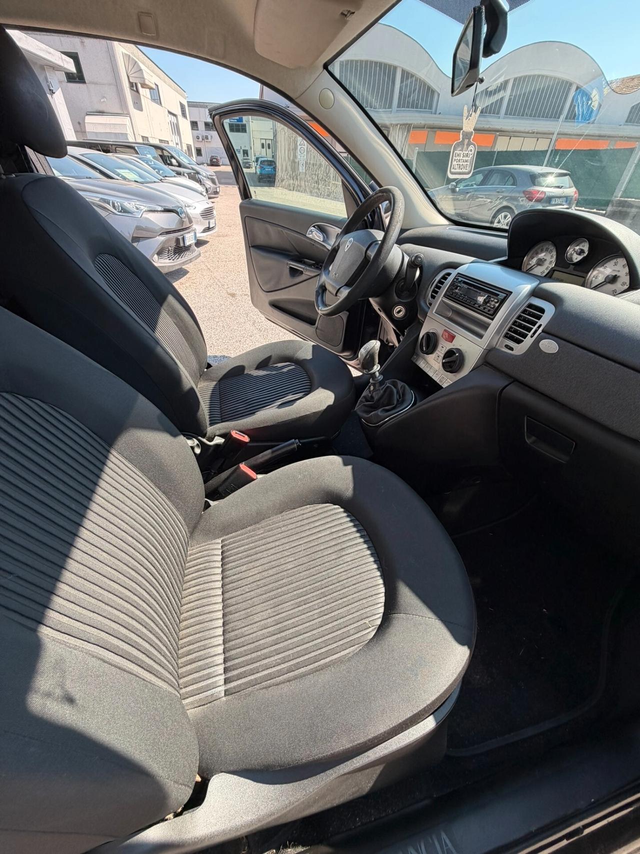 Lancia Ypsilon 1.2 69 CV Elle